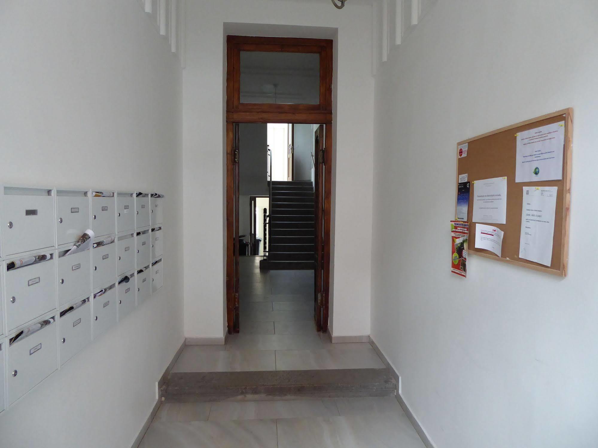Victoria Design Stays - Apartment Slavojova Apartamento